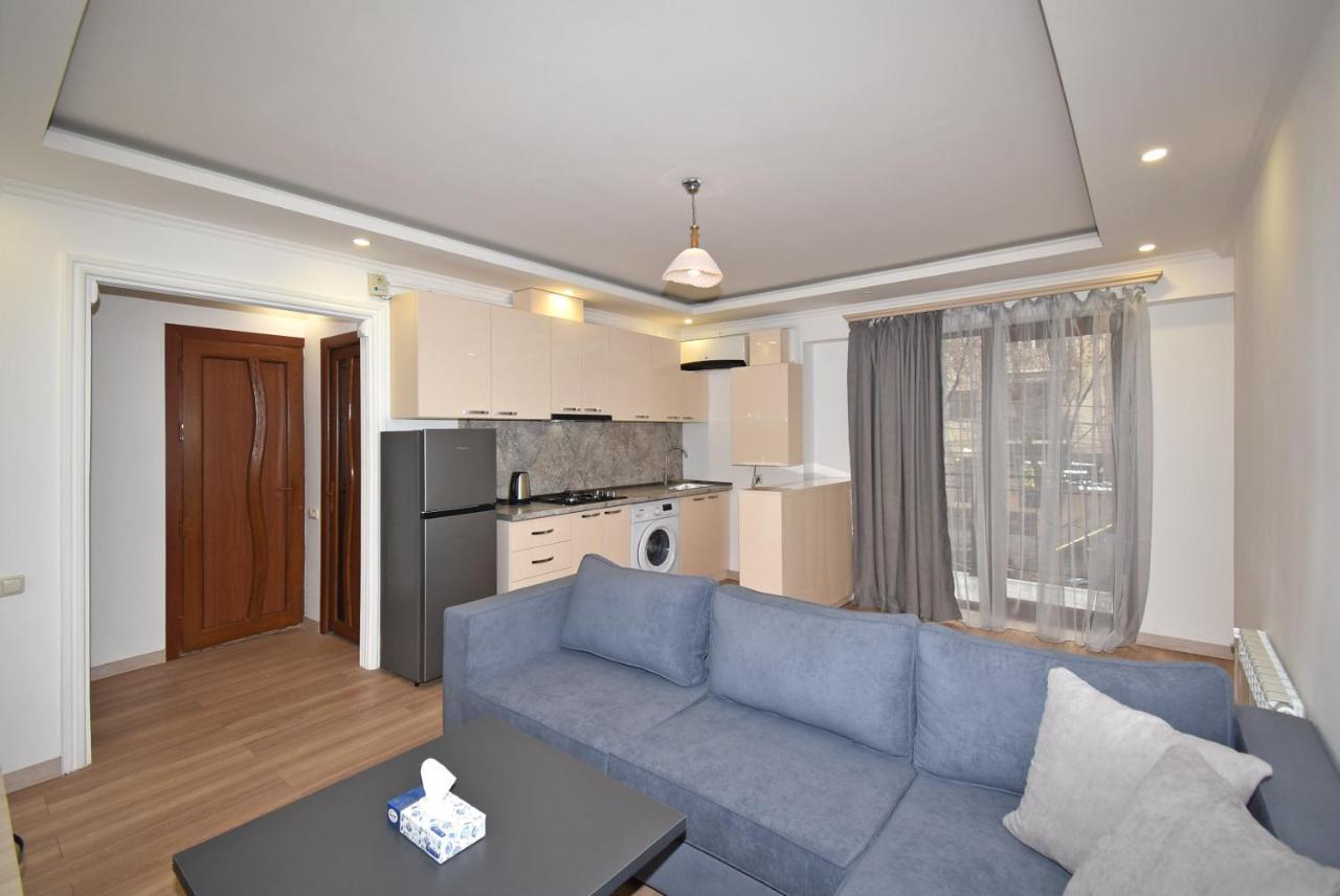 19Tumanyan Excellent Apartment In The Centre Of Capital Erevan Exterior foto