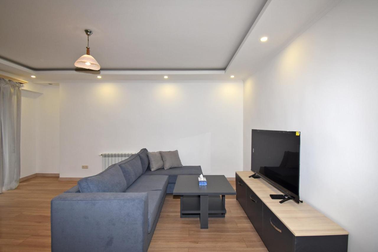 19Tumanyan Excellent Apartment In The Centre Of Capital Erevan Exterior foto