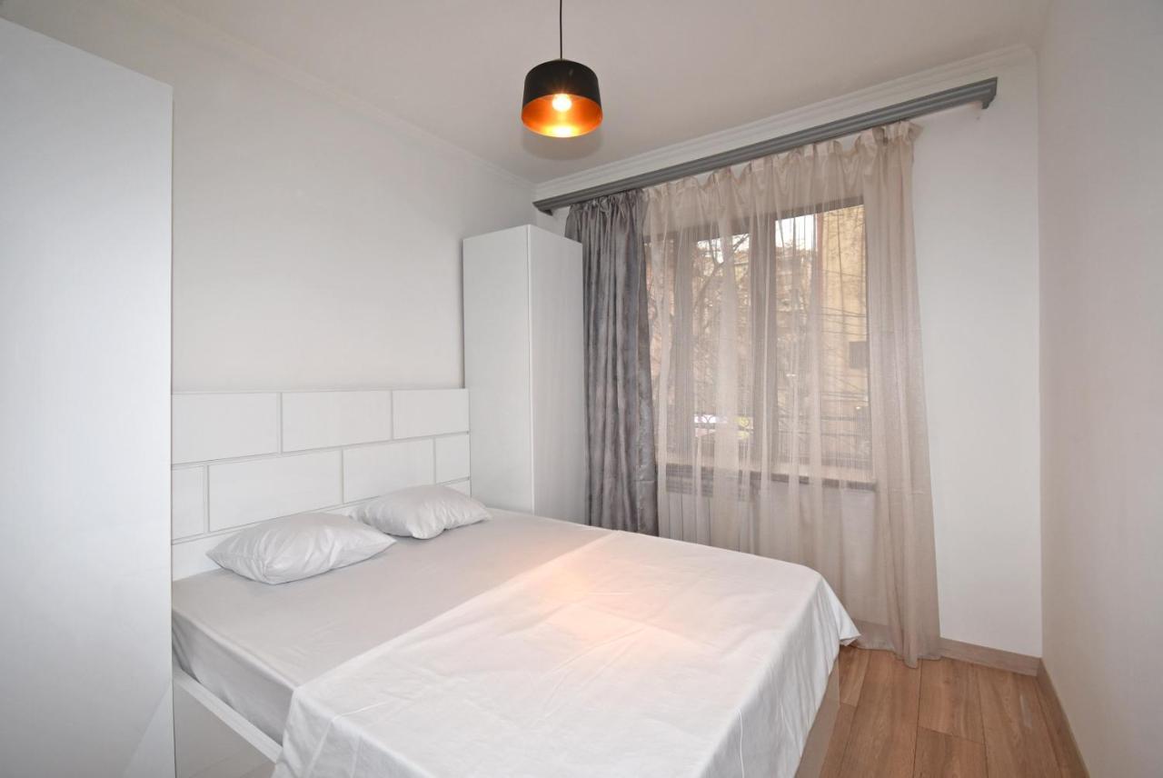 19Tumanyan Excellent Apartment In The Centre Of Capital Erevan Exterior foto