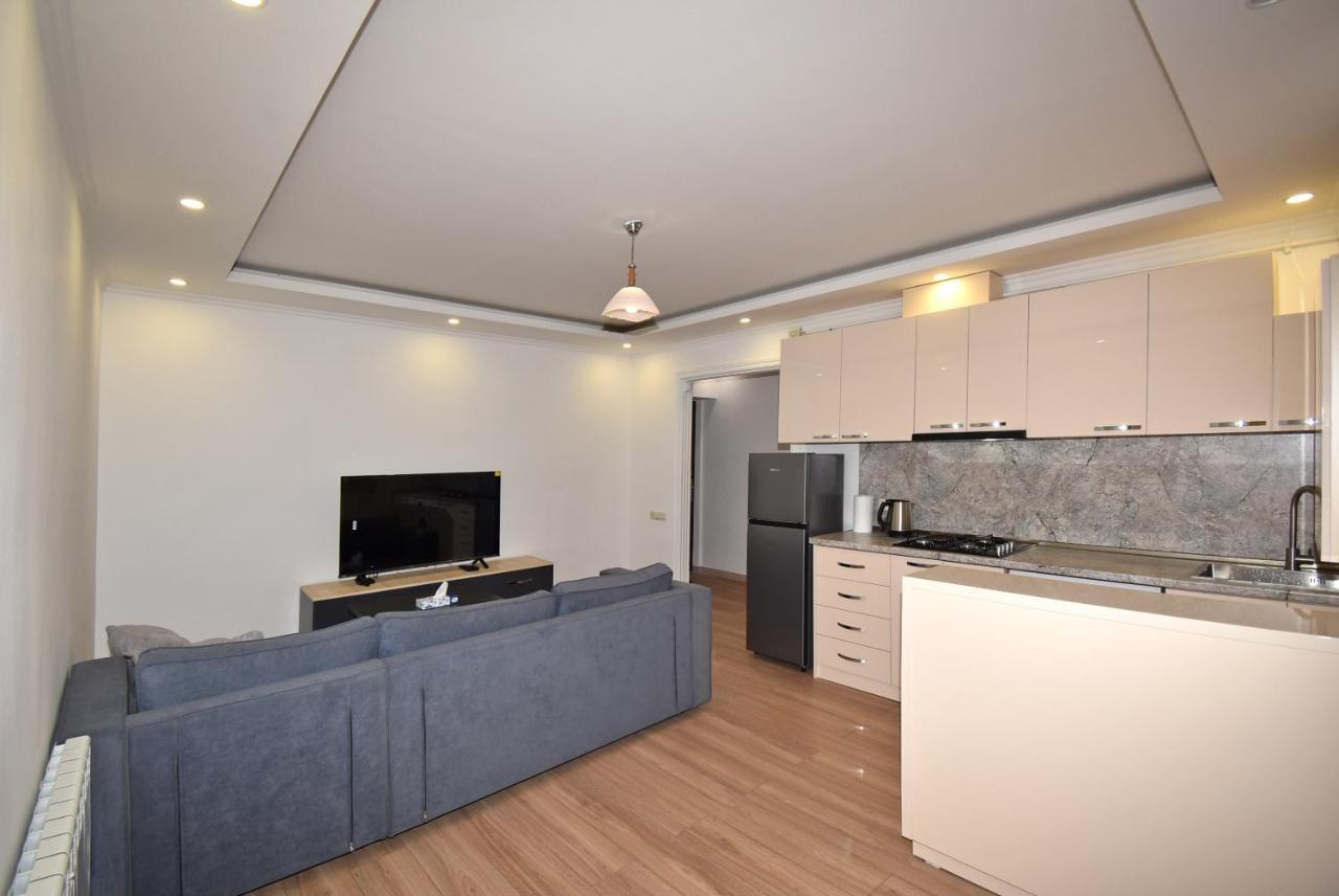 19Tumanyan Excellent Apartment In The Centre Of Capital Erevan Exterior foto